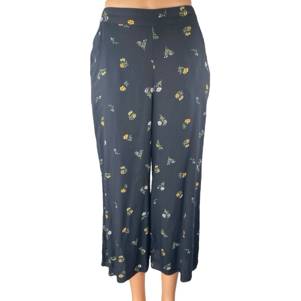 Hollister Women's Black Floral High Waisted Pull On Wide Leg Cropped Pants Sz S